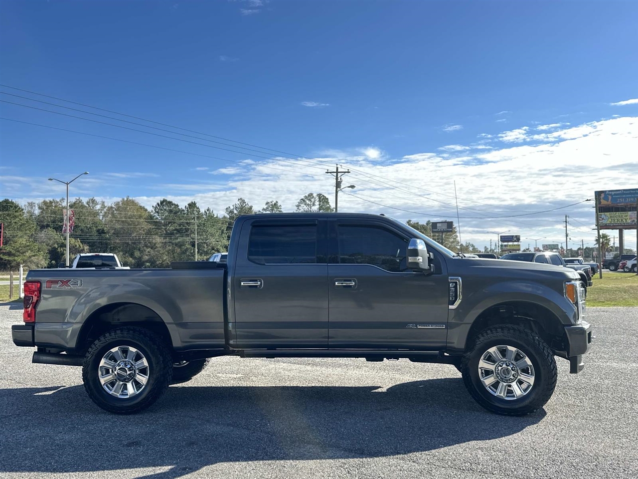 Ford Super Duty F-350 SRW King Ranch 4WD Crew Cab 8' Box 2018