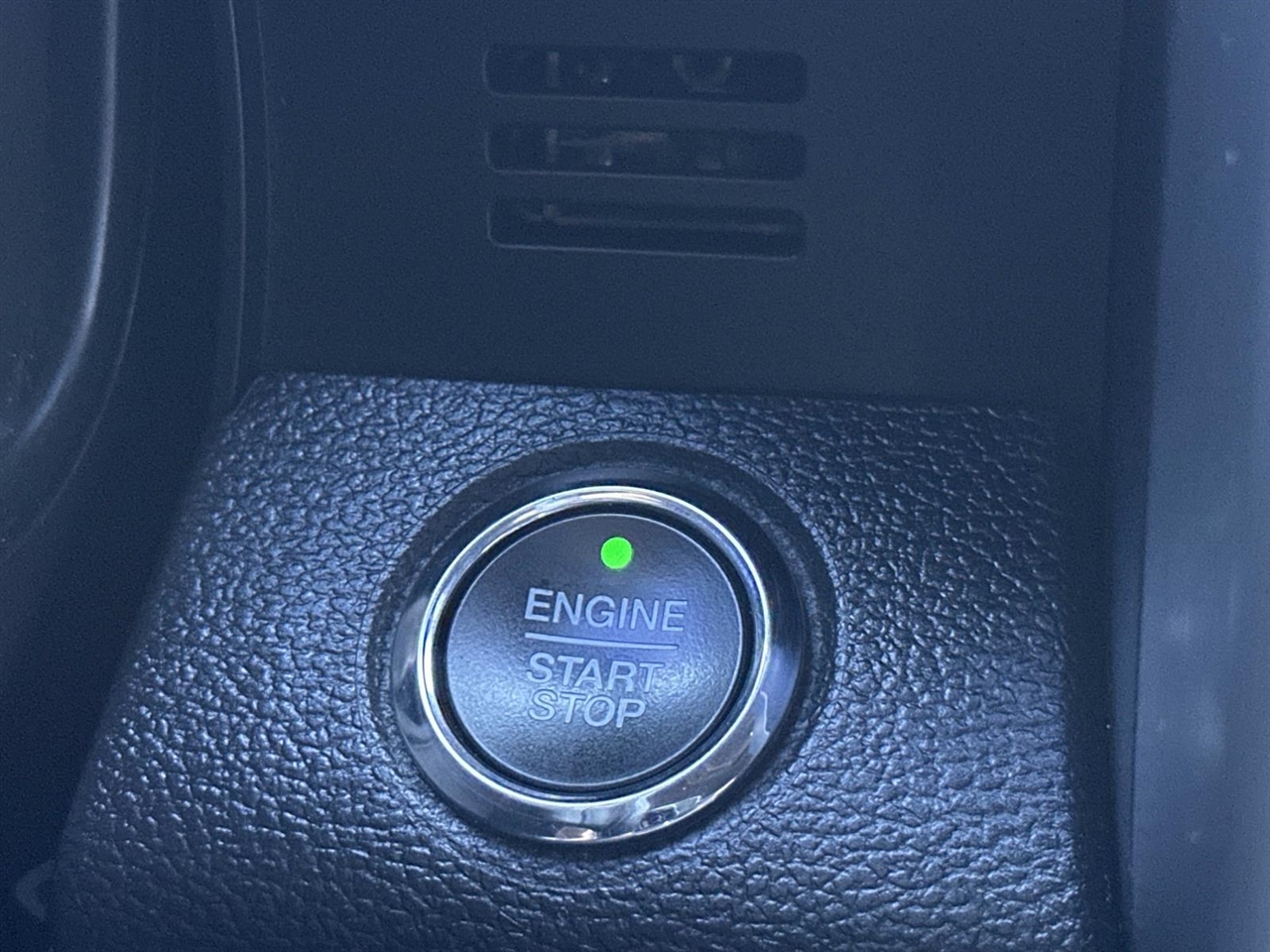 Ford Super Duty F-350 SRW King Ranch 4WD Crew Cab 8' Box 2018