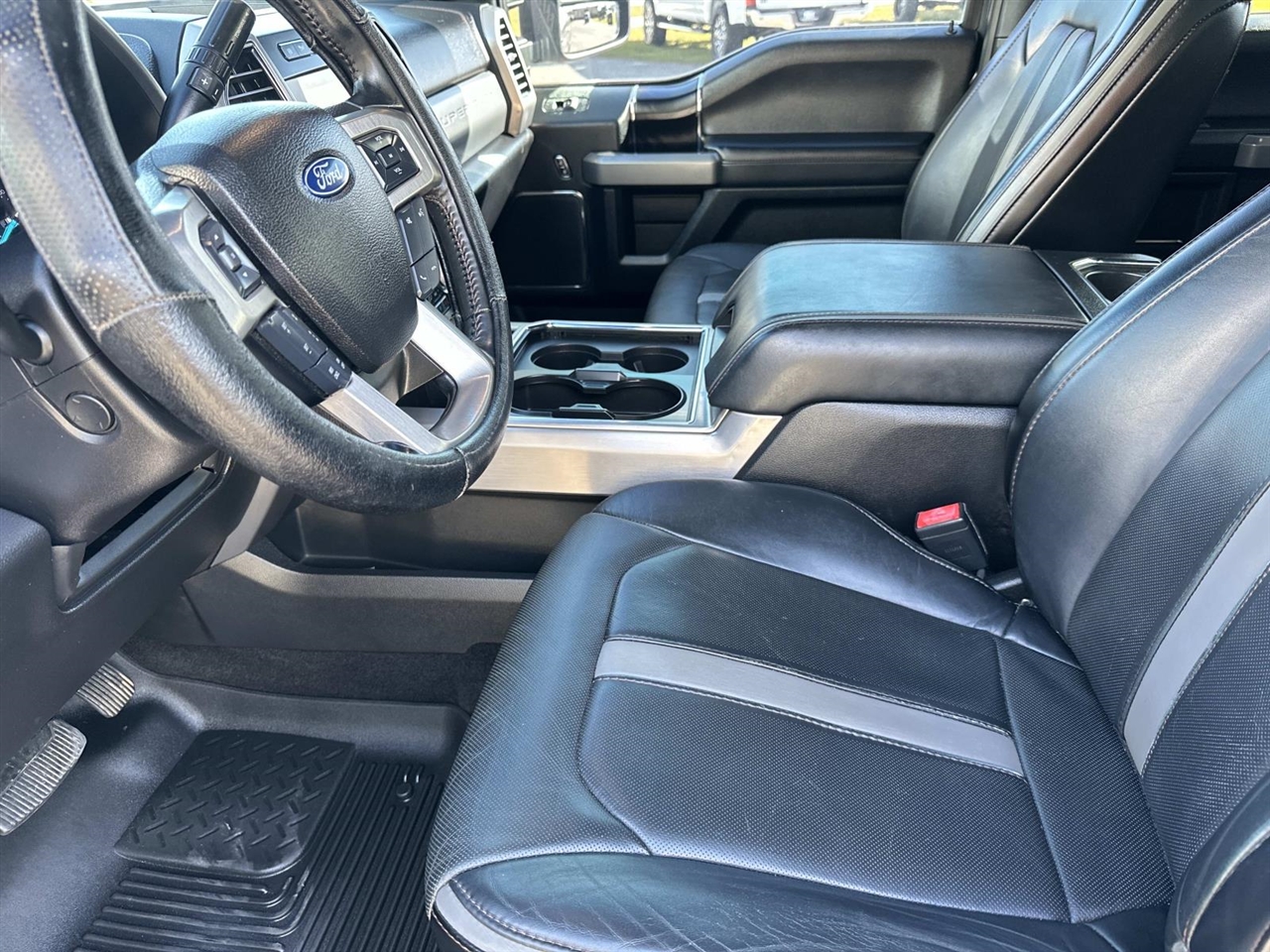 Ford Super Duty F-350 SRW King Ranch 4WD Crew Cab 8' Box 2018