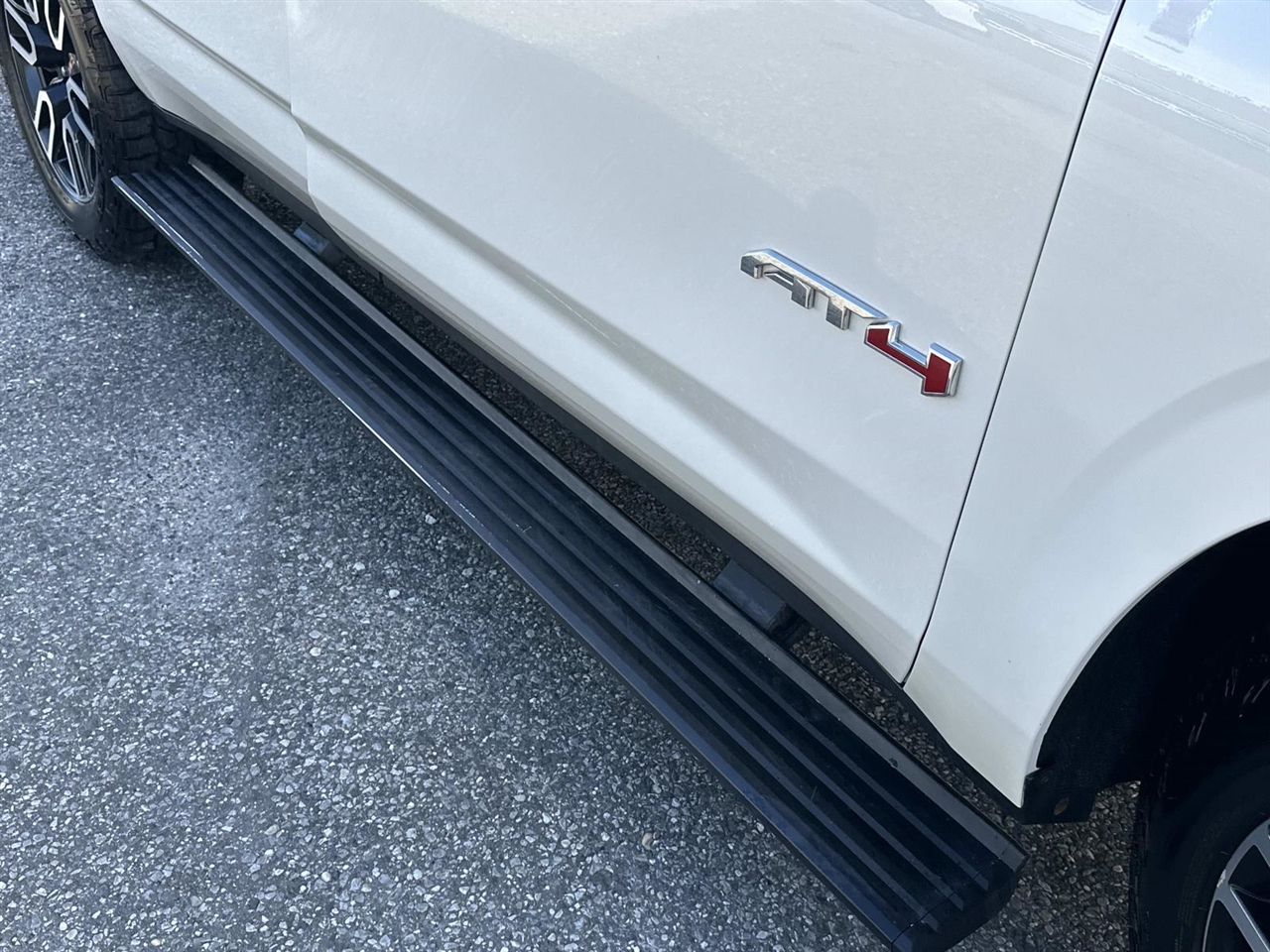 GMC Yukon 4WD 4dr AT4 2021