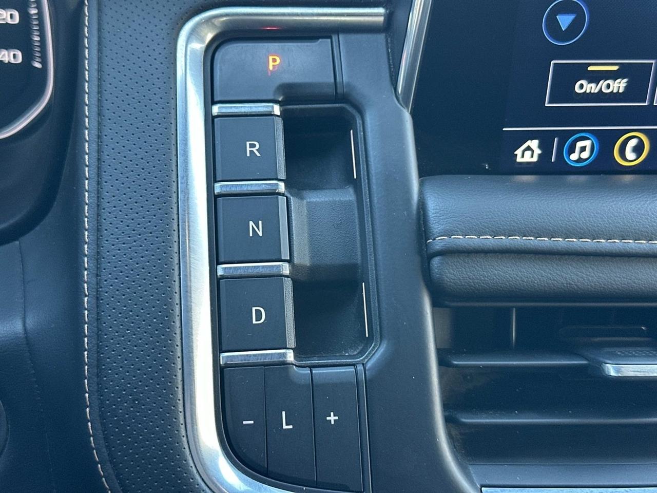 GMC Yukon 4WD 4dr AT4 2021