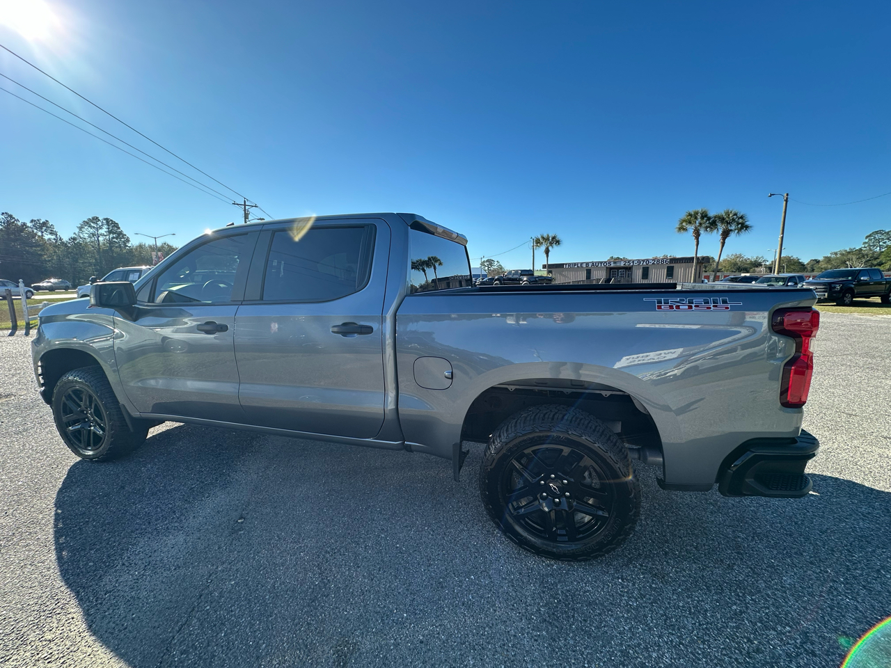Chevrolet Silverado 1500 LTD 4WD Crew Cab 147" Custom Trail Boss 2022