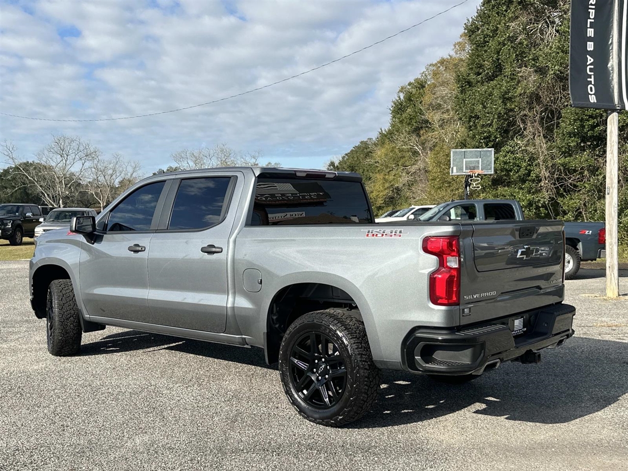 Chevrolet Silverado 1500 LTD 4WD Crew Cab 147" Custom Trail Boss 2022