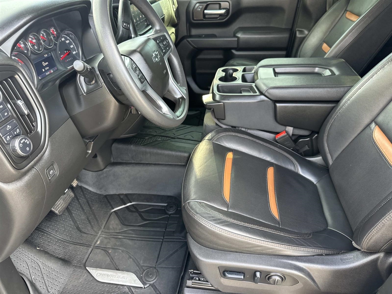 Chevrolet Silverado 1500 LTD 4WD Crew Cab 147" Custom Trail Boss 2022