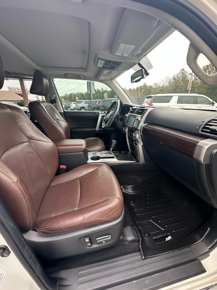 Toyota 4Runner RWD 4dr V6 SR5 Premium (Natl) 2014