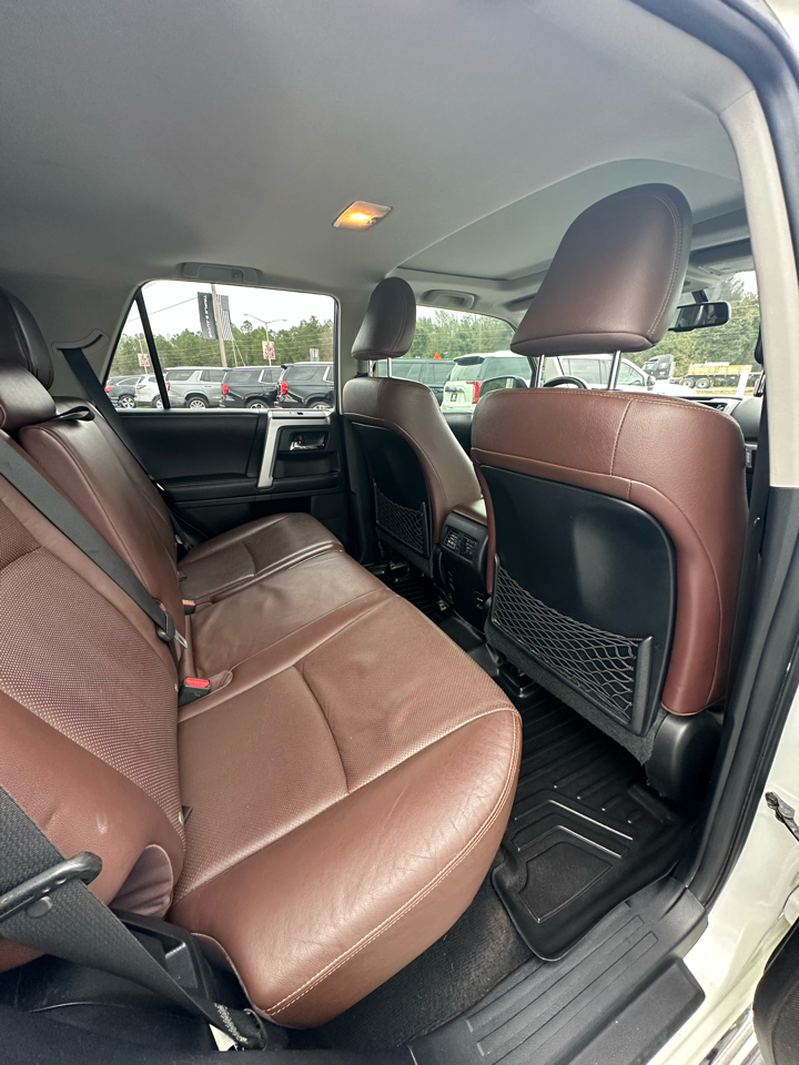 Toyota 4Runner RWD 4dr V6 SR5 Premium (Natl) 2014