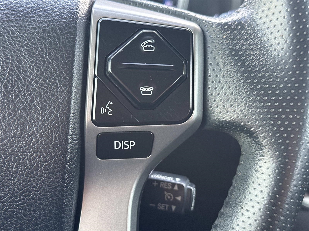 Toyota 4Runner RWD 4dr V6 SR5 Premium (Natl) 2014