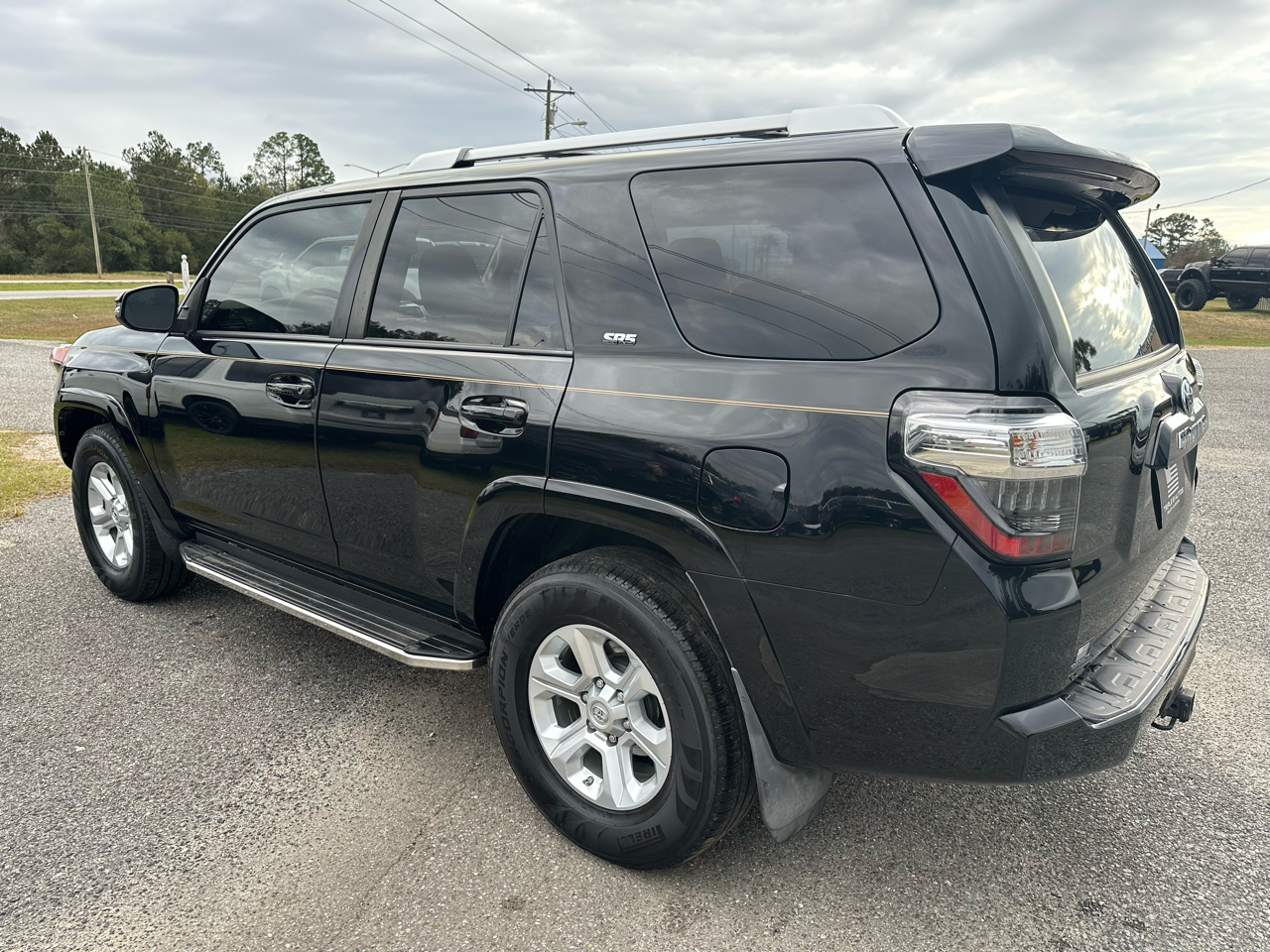 Toyota 4Runner SR5 Premium 2WD (Natl) 2017