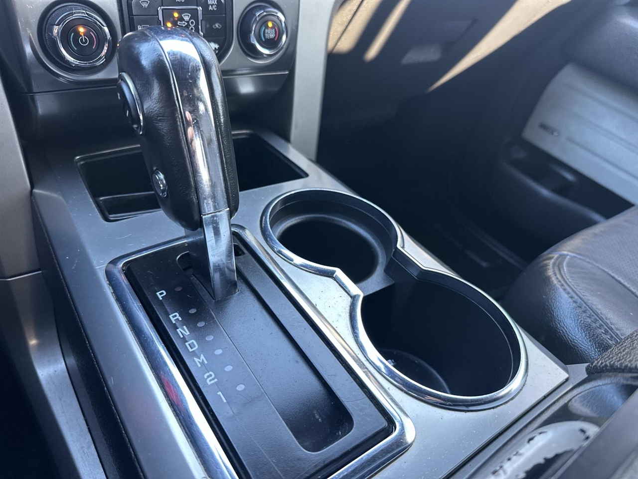 Ford F-150 4WD SuperCrew 145" King Ranch 2014