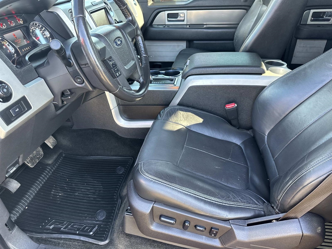 Ford F-150 4WD SuperCrew 145" King Ranch 2014