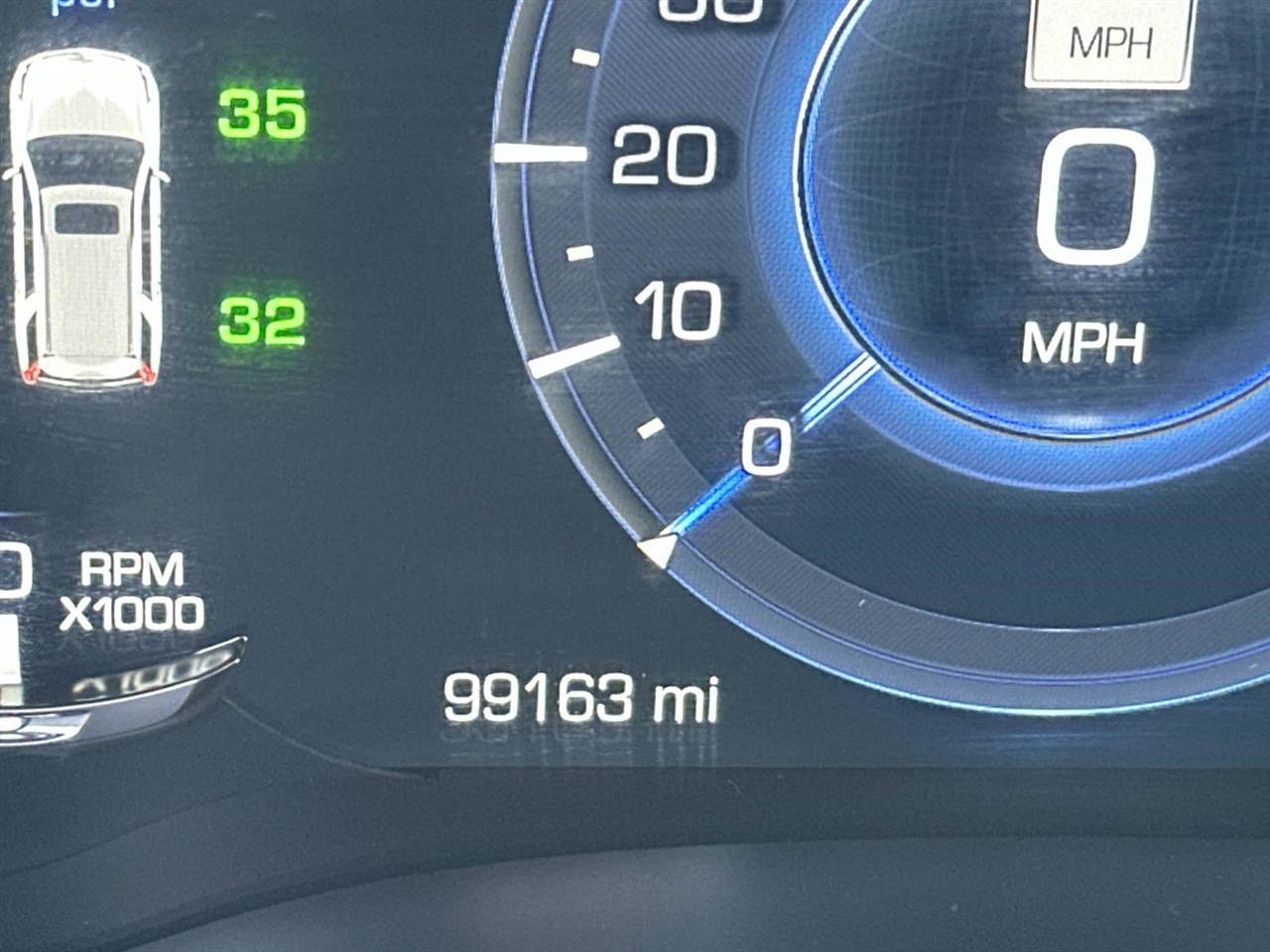 Cadillac Escalade 2WD 4dr Premium Luxury 2019