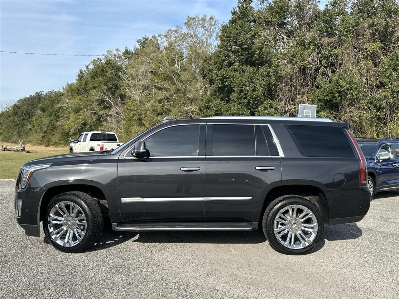 Cadillac Escalade 2WD 4dr Premium Luxury 2019