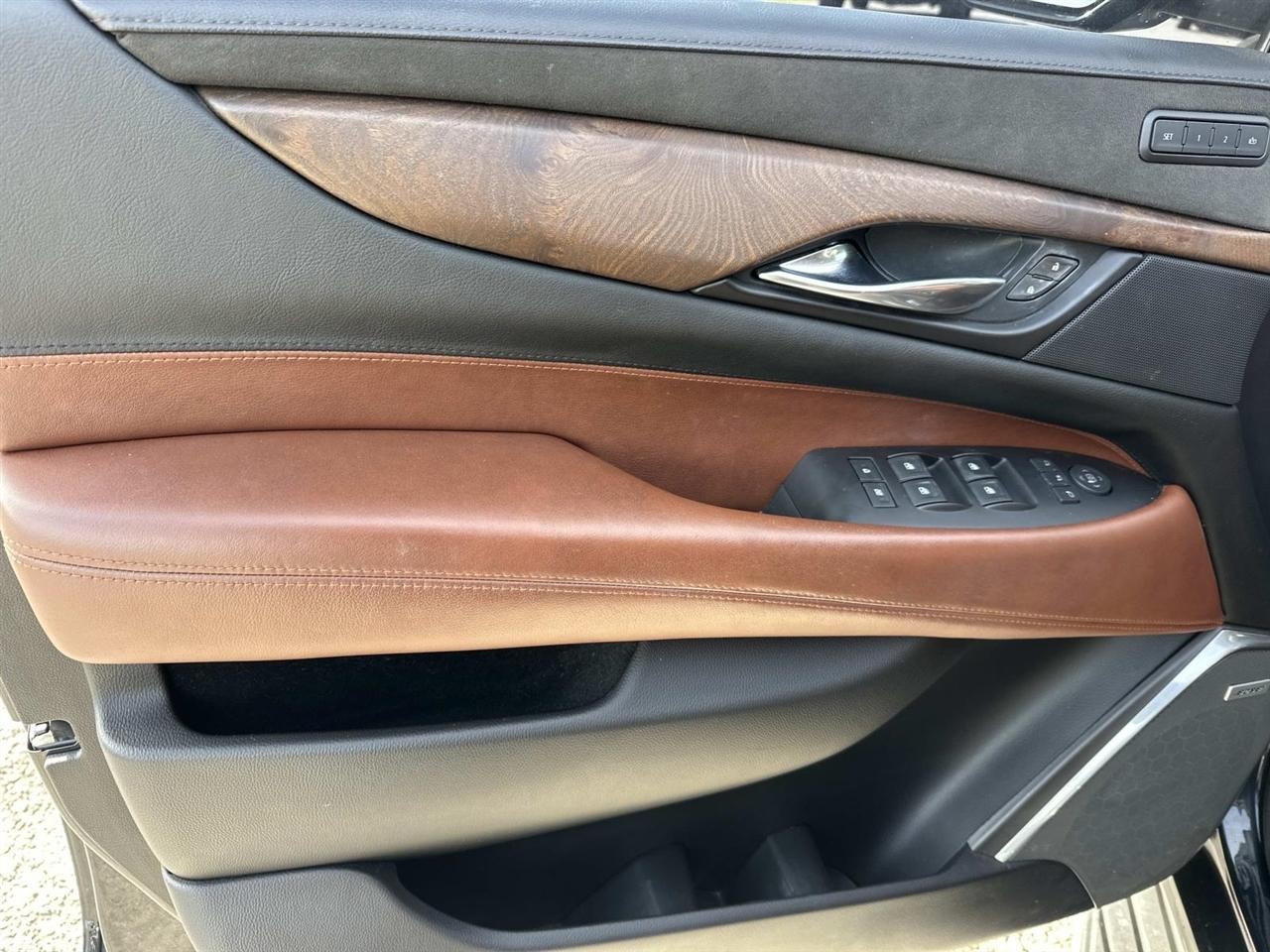 Cadillac Escalade 2WD 4dr Premium Luxury 2019