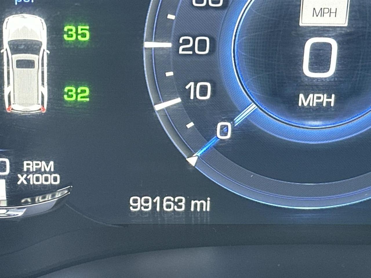 Cadillac Escalade 2WD 4dr Premium Luxury 2019