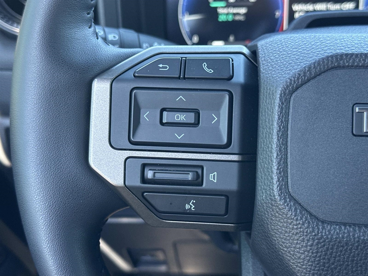 Toyota Land Cruiser Base 4D SUV 2025