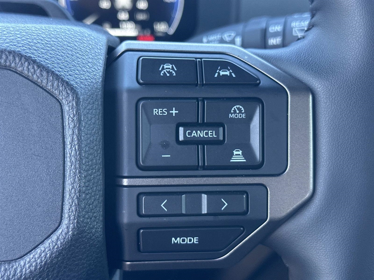 Toyota Land Cruiser Base 4D SUV 2025