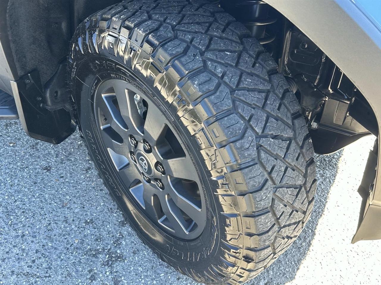 Toyota Land Cruiser Base 4D SUV 2025