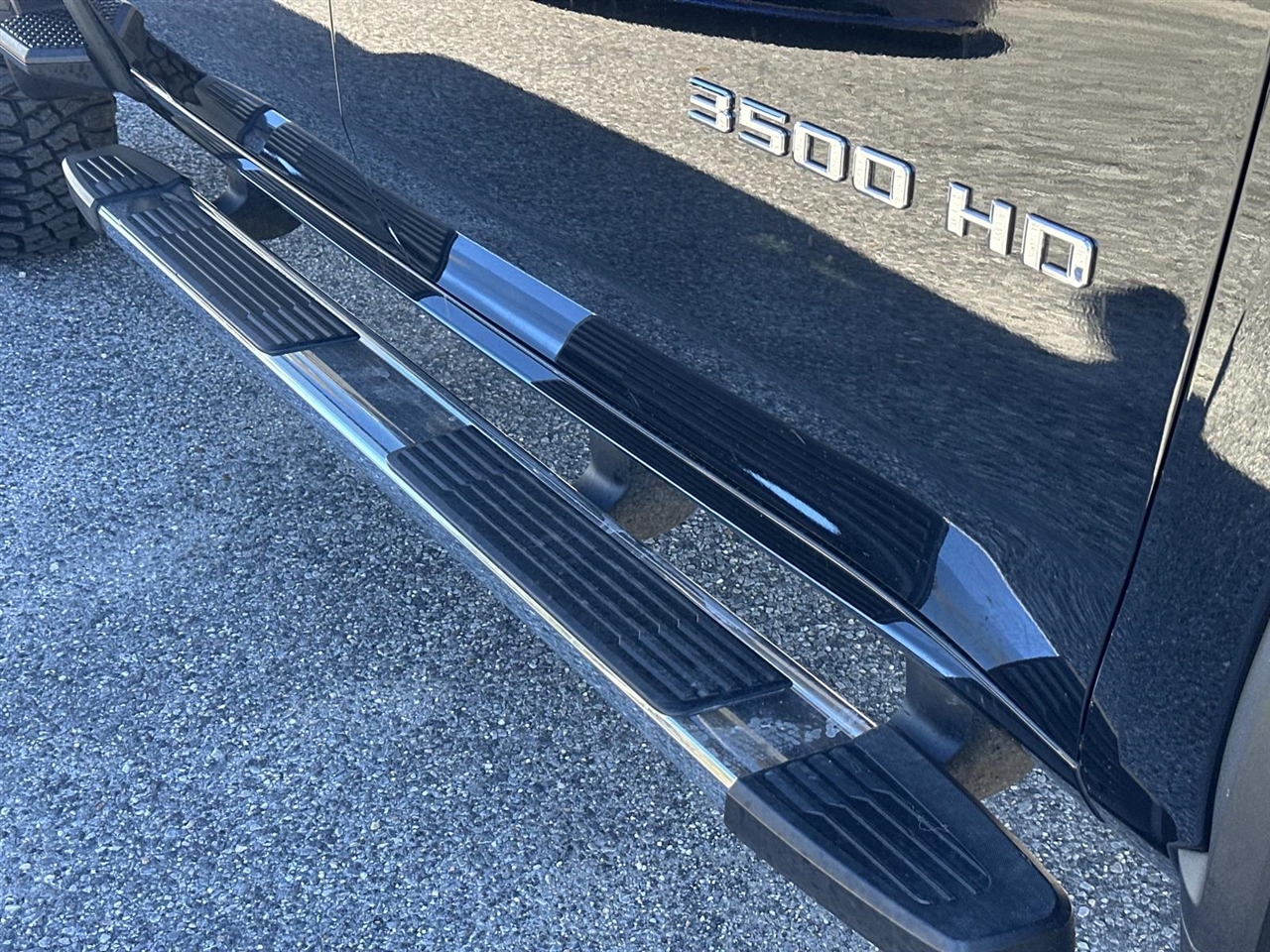 Chevrolet Silverado 3500HD 4WD Crew Cab 159" LTZ 2024