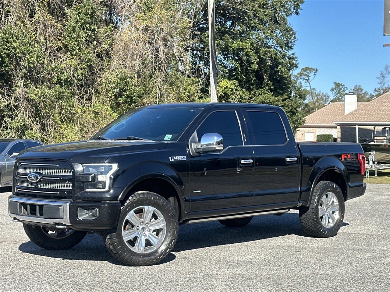 2016 Ford F-150 4WD SuperCrew 145" Platinum