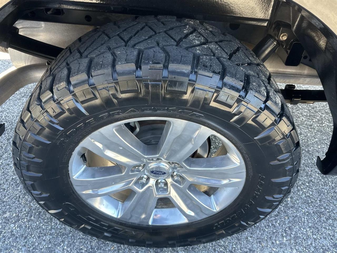 Ford F-150 4WD SuperCrew 145" Platinum 2016