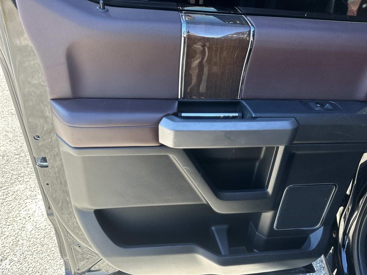 Ford F-150 4WD SuperCrew 145" Platinum 2016