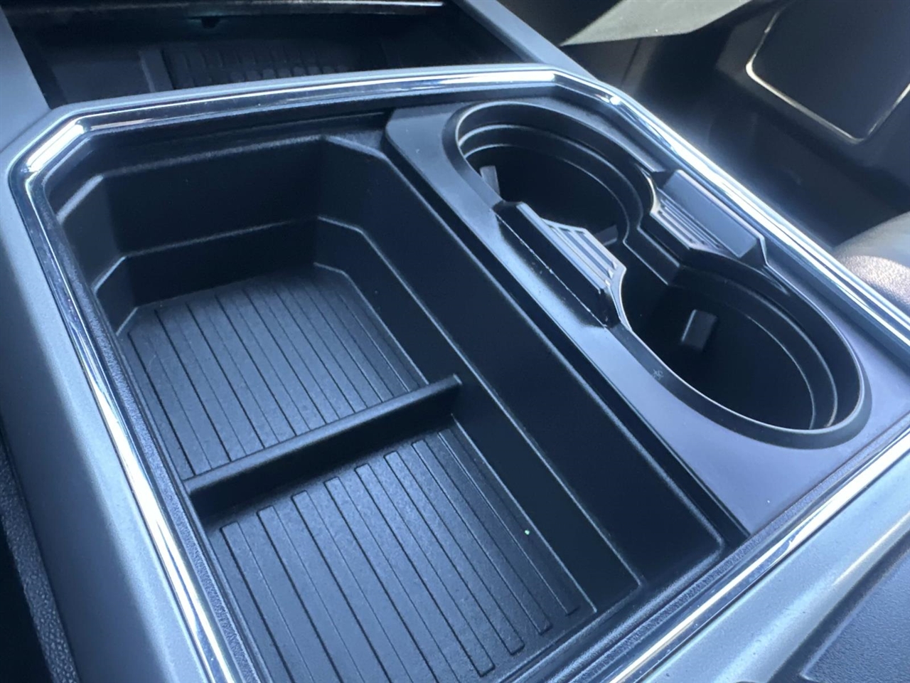 Ford Super Duty F-250 SRW Lariat 4WD Crew Cab 6.75' Box 2022