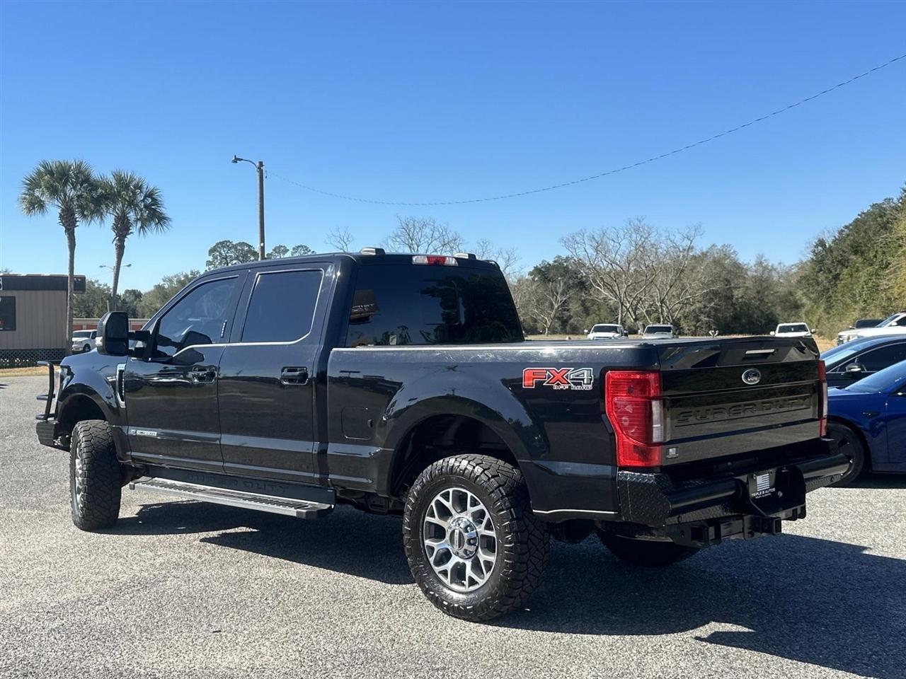 Ford Super Duty F-250 SRW Lariat 4WD Crew Cab 6.75' Box 2022