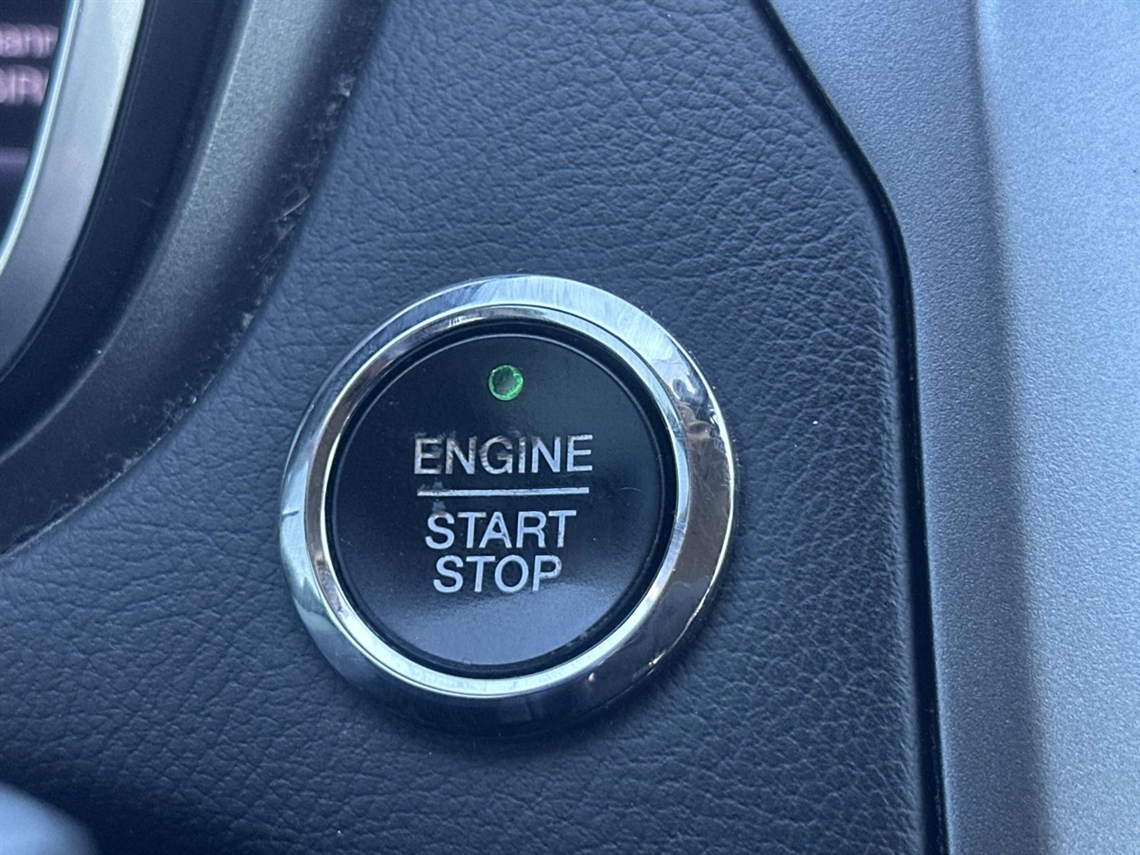 Ford Fusion 4dr Sdn Titanium FWD 2013