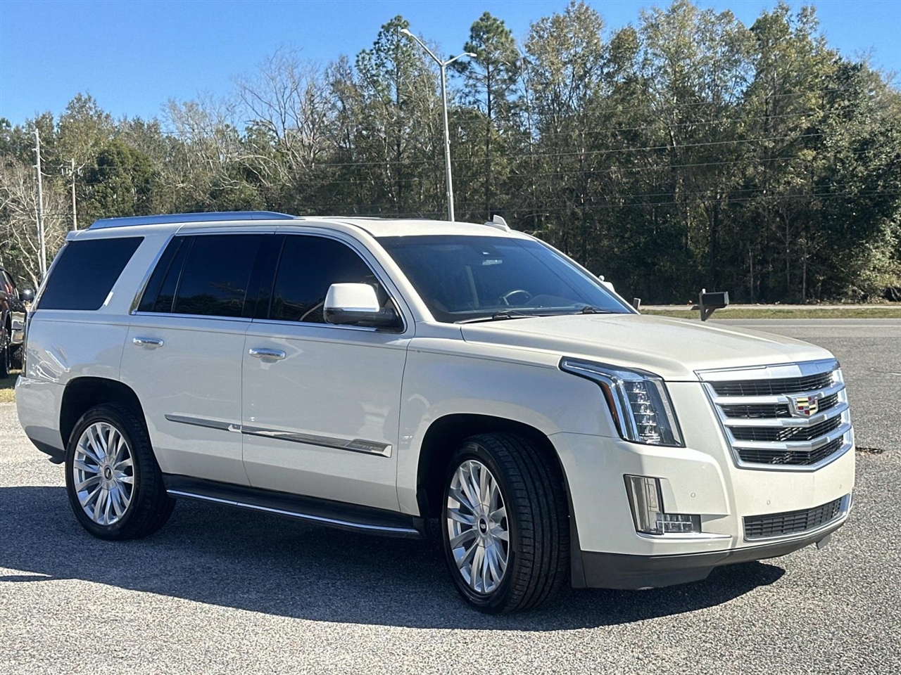 Cadillac Escalade 2WD 4dr Luxury 2015