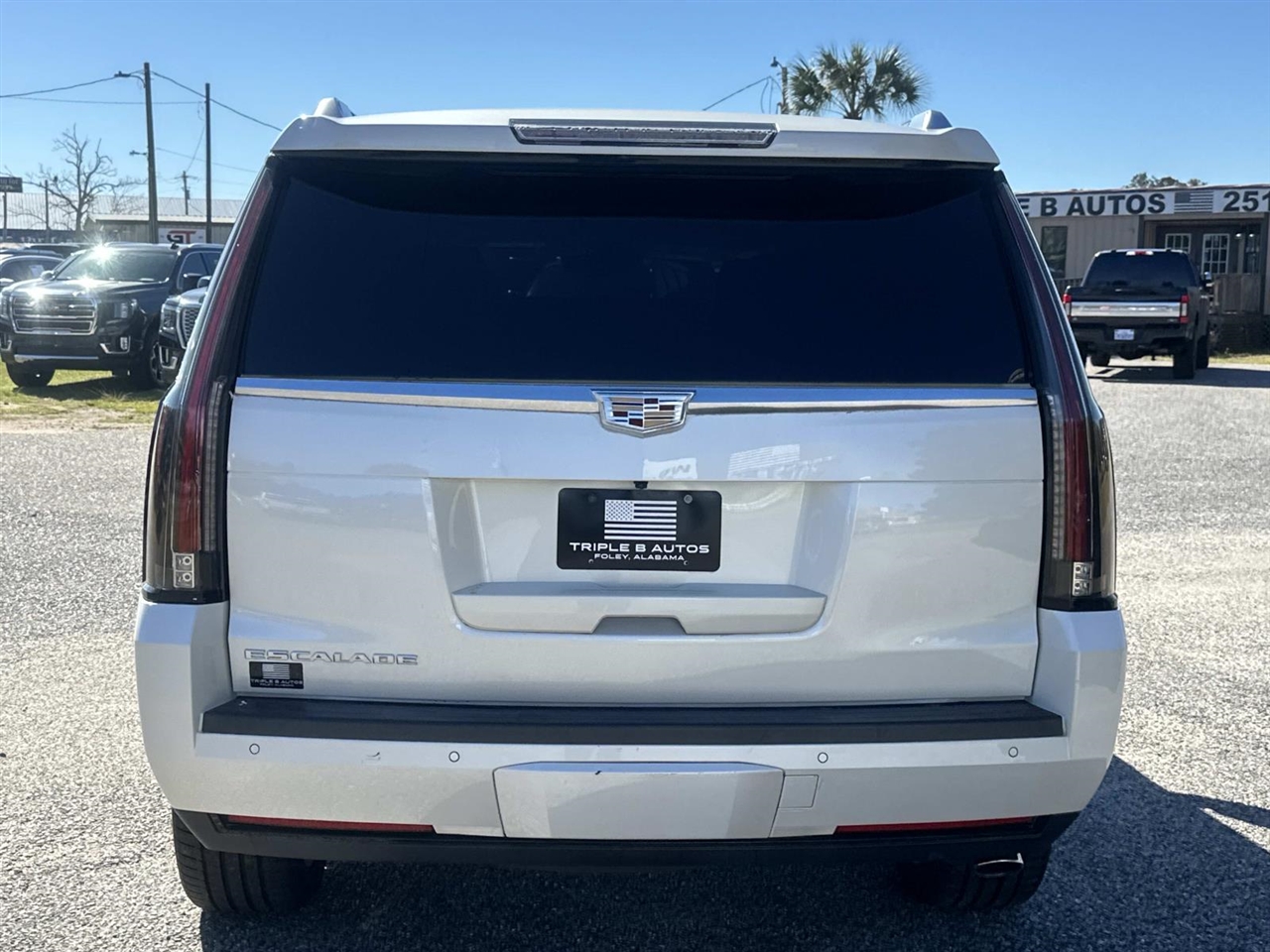 Cadillac Escalade 2WD 4dr Luxury 2015
