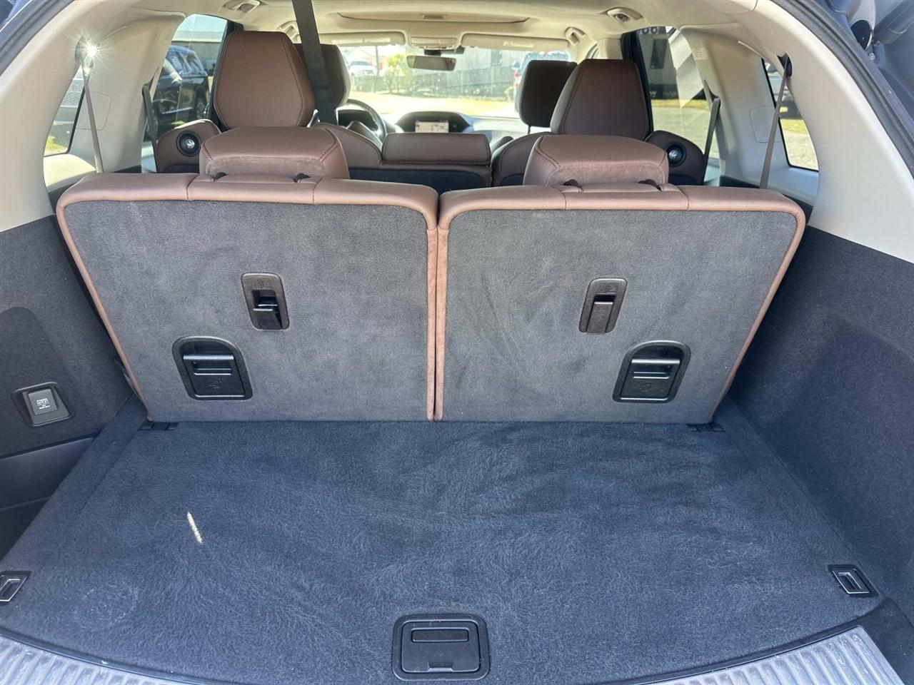 Acura MDX FWD 7-Passenger w/Technology Pkg 2020