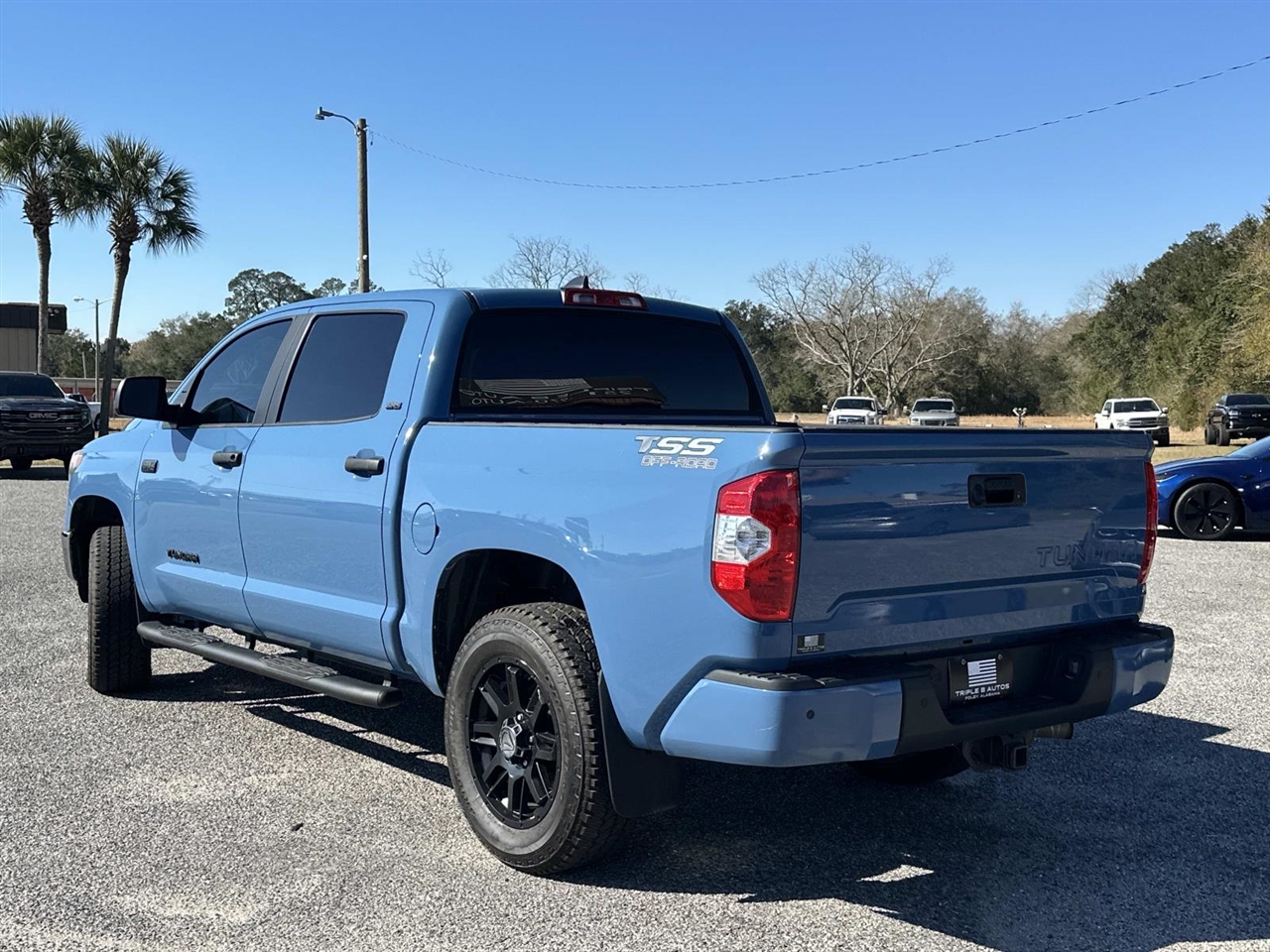 Toyota Tundra 2WD SR5 CrewMax 5.5' Bed 5.7L (Natl) 2021