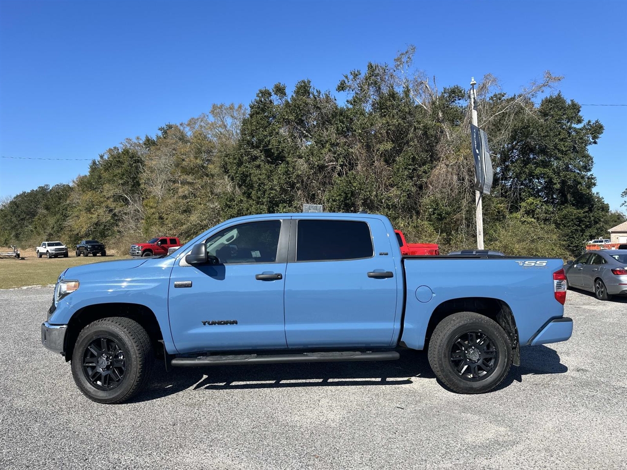 Toyota Tundra 2WD SR5 CrewMax 5.5' Bed 5.7L (Natl) 2021