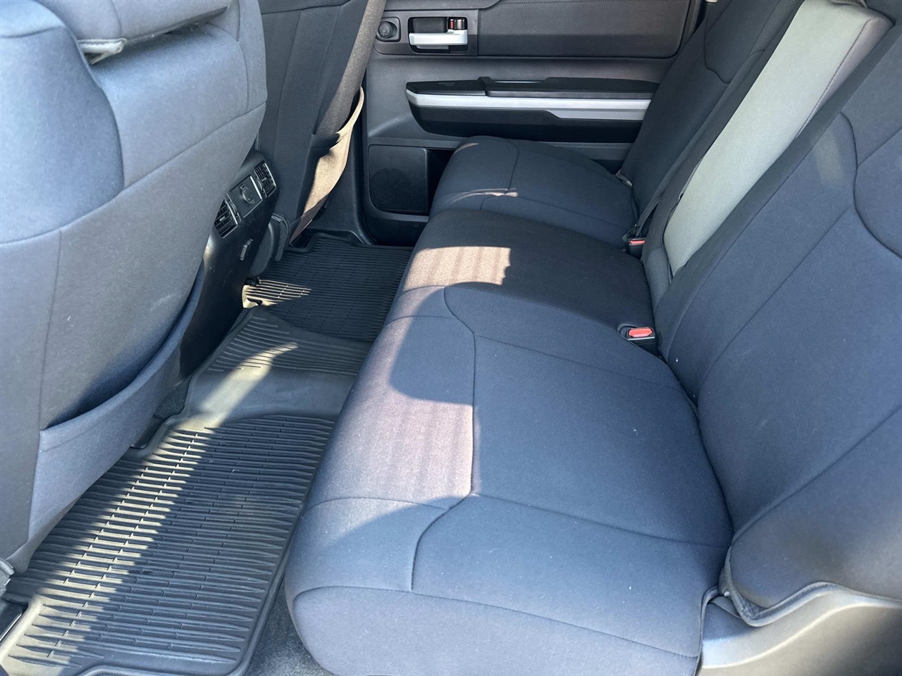 Toyota Tundra 2WD SR5 CrewMax 5.5' Bed 5.7L (Natl) 2021