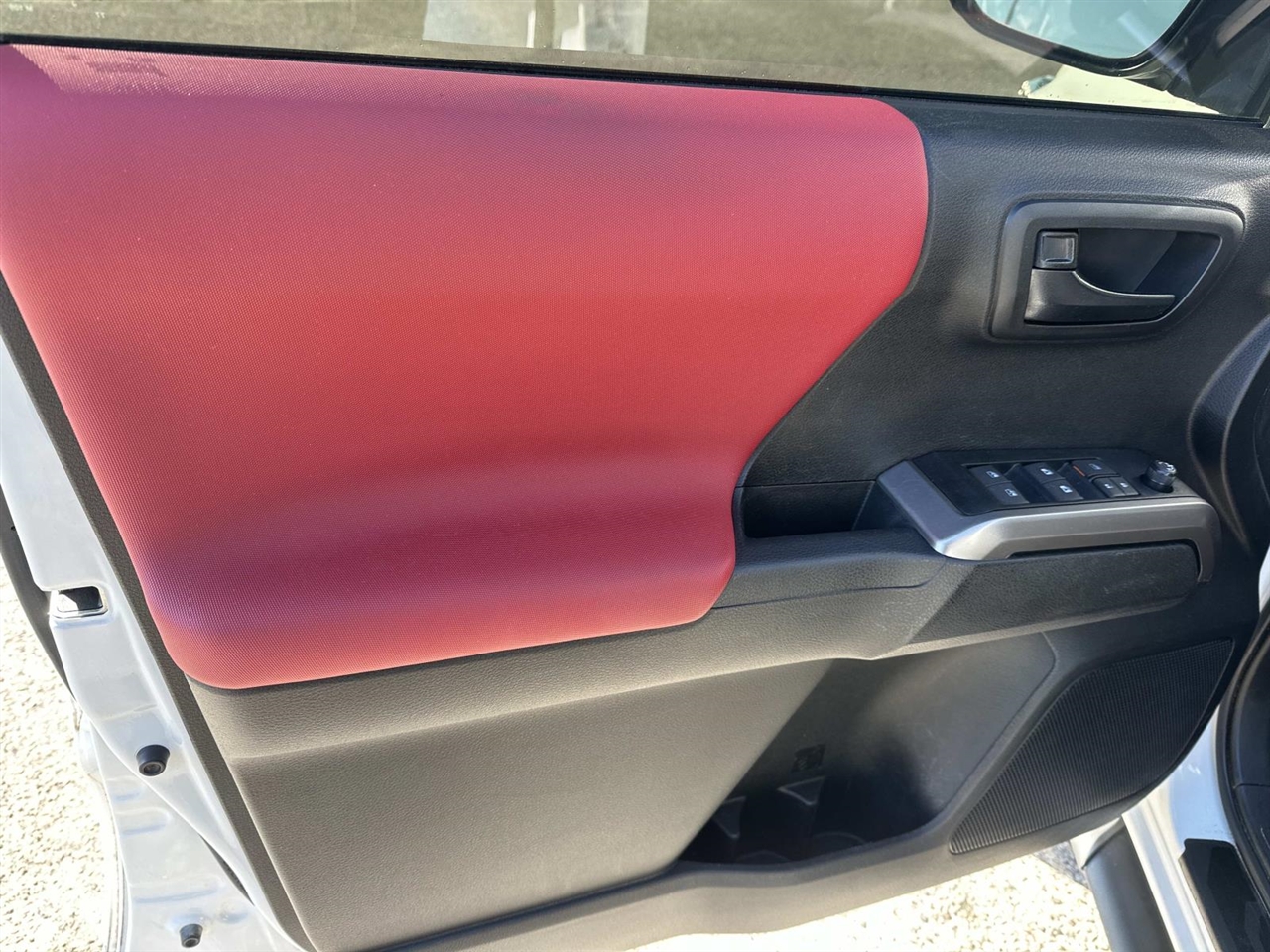 Toyota Tacoma 4WD TRD Off Road Double Cab 5' Bed V6 MT (Natl) 2023