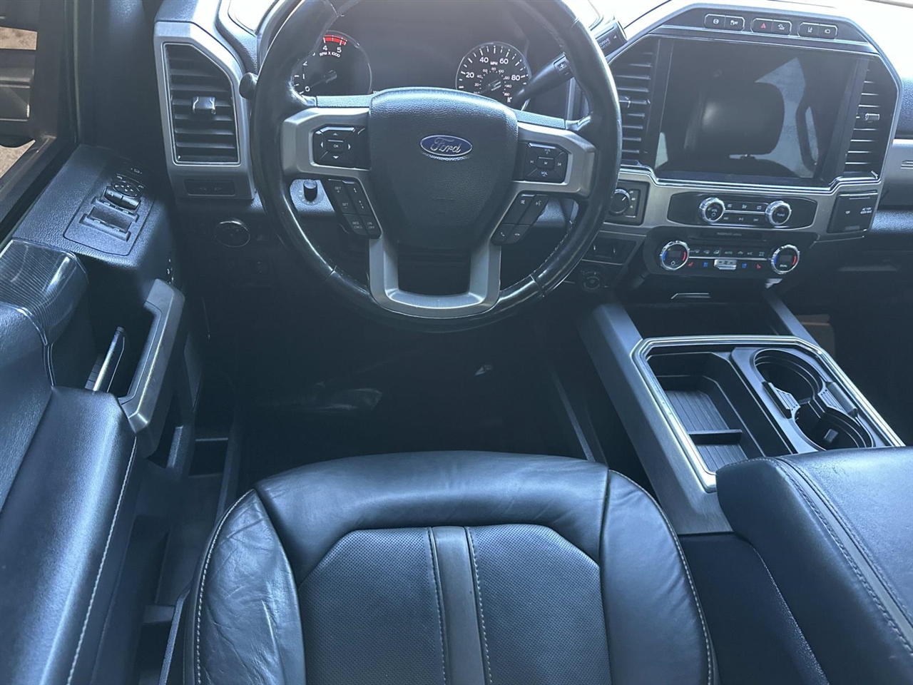 Ford Super Duty F-350 SRW Platinum 4WD Crew Cab 6.75' Box 2022