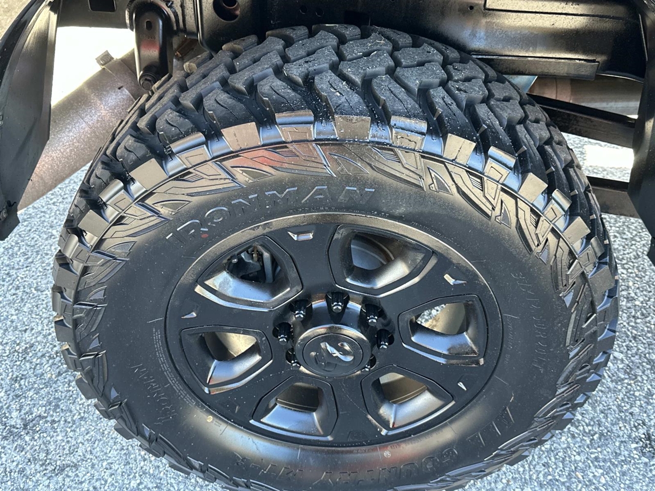 RAM 2500 Big Horn 4x4 Crew Cab 6'4" Box 2017