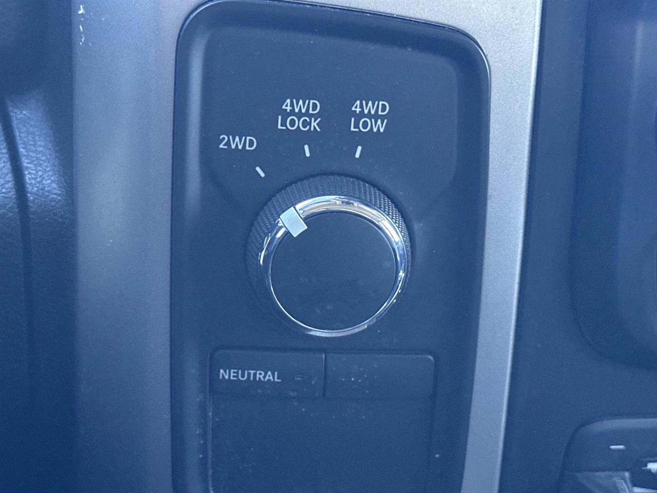 RAM 2500 Big Horn 4x4 Crew Cab 6'4" Box 2017