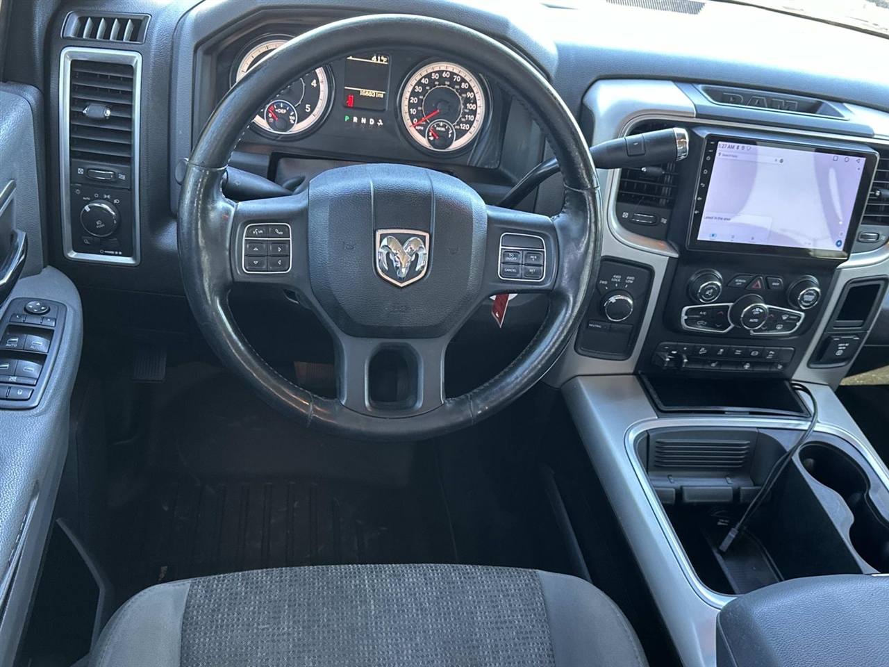 RAM 2500 Big Horn 4x4 Crew Cab 6'4" Box 2017