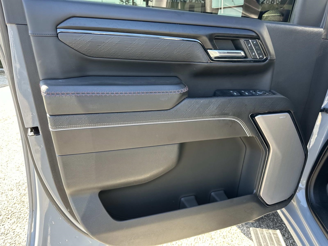 GMC Sierra 2500HD 4WD Crew Cab 159" AT4X 2024