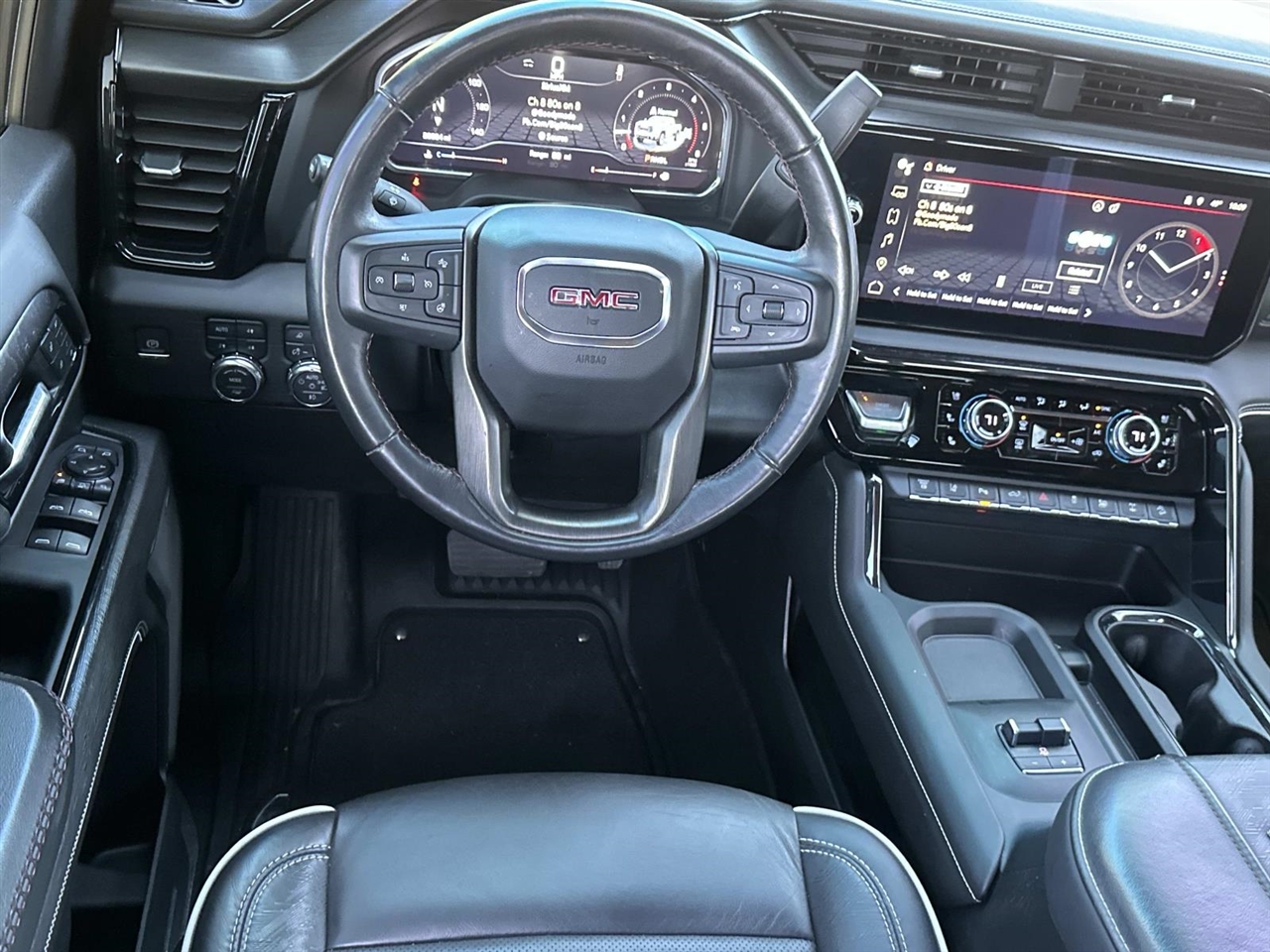 GMC Sierra 2500HD 4WD Crew Cab 159" AT4X 2024