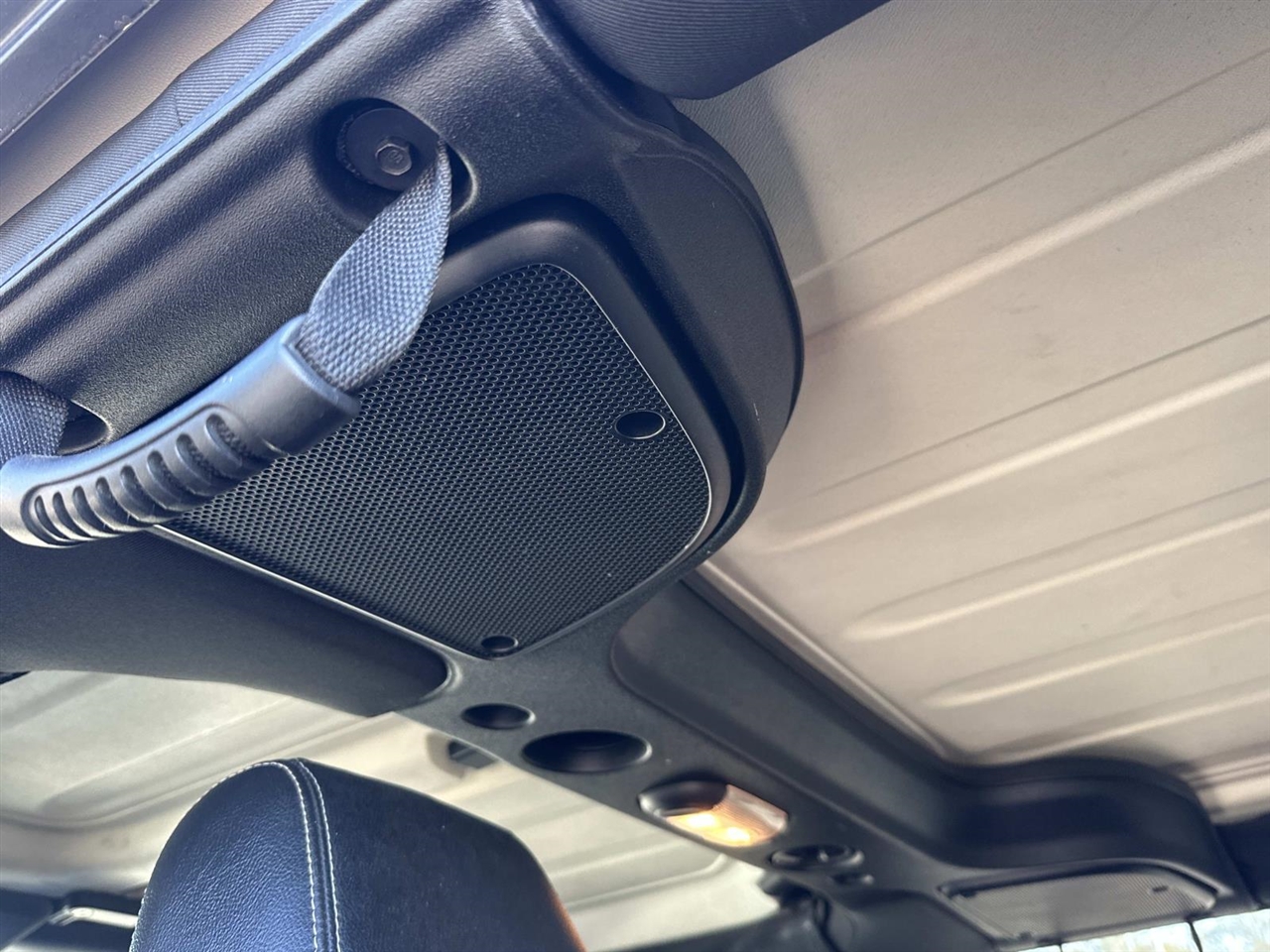 Jeep Wrangler Unlimited 4WD 4dr Sahara 2015