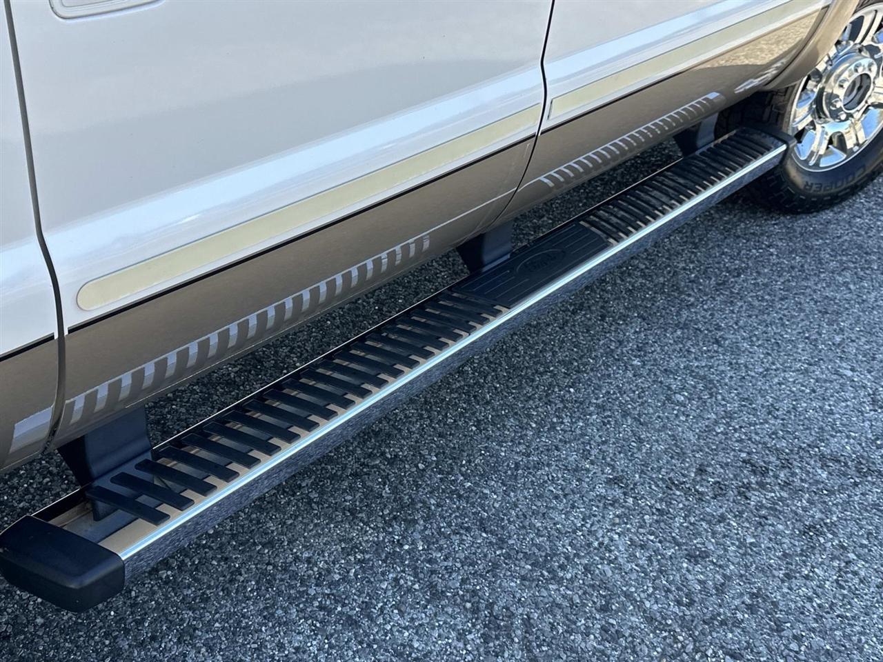 Ford Super Duty F-250 SRW 4WD Crew Cab 156" Lariat 2014