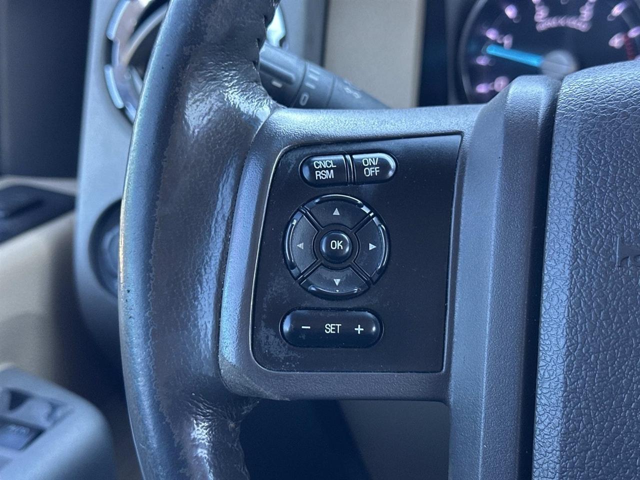 Ford Super Duty F-250 SRW 4WD Crew Cab 156" Lariat 2014