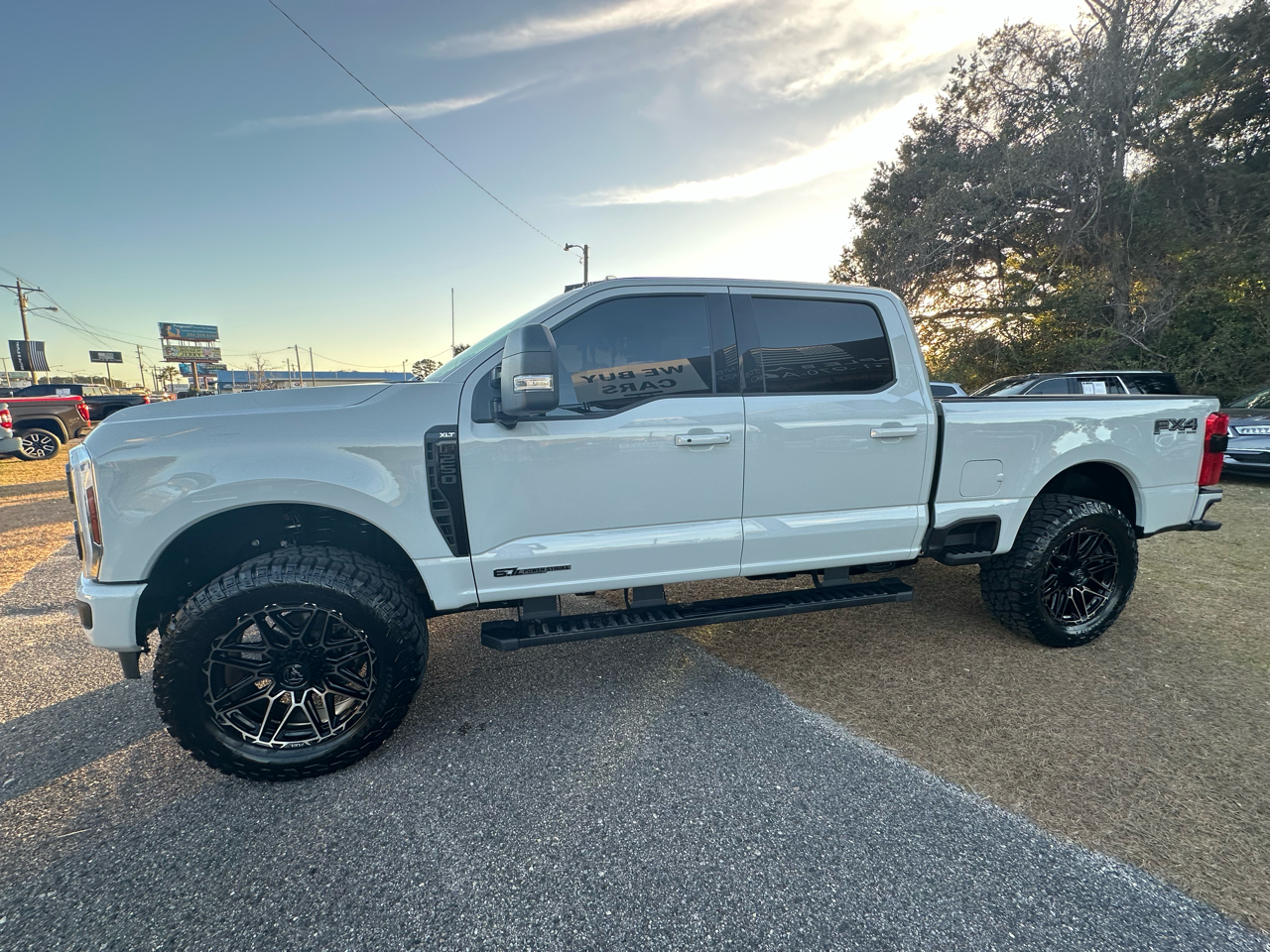 Ford Super Duty F-250 SRW XLT 4WD Crew Cab 6.75' Box 2025