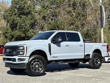 2024 Ford Super Duty F-350 SRW Lariat 4WD Crew Cab 6.75' Box