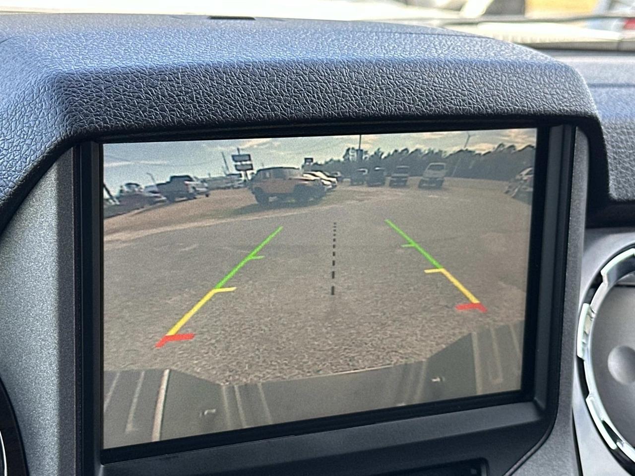 Ford Super Duty F-350 DRW 4WD Crew Cab 172" Platinum 2016