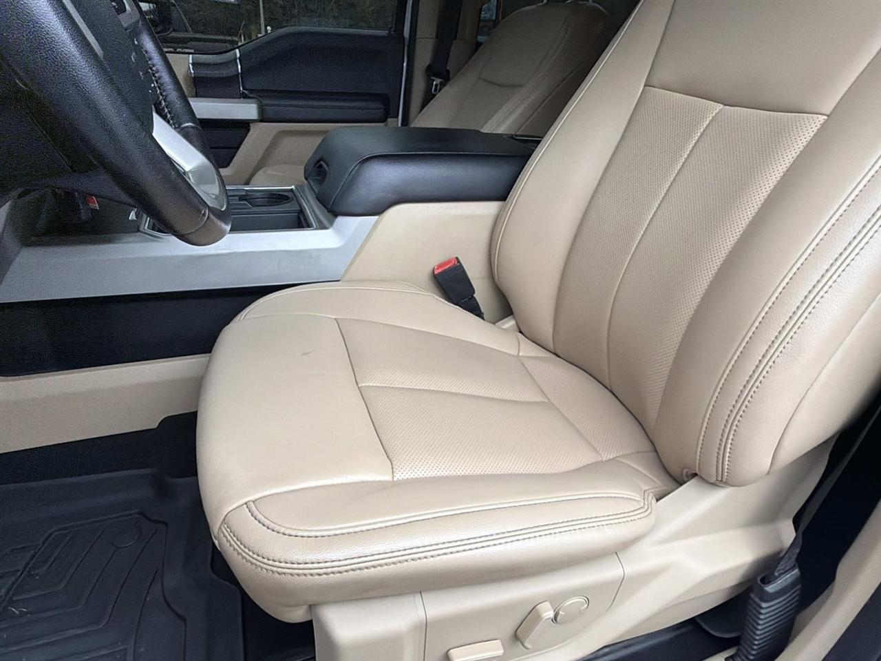 Ford Super Duty F-250 SRW Lariat 4WD Crew Cab 6.75' Box 2021