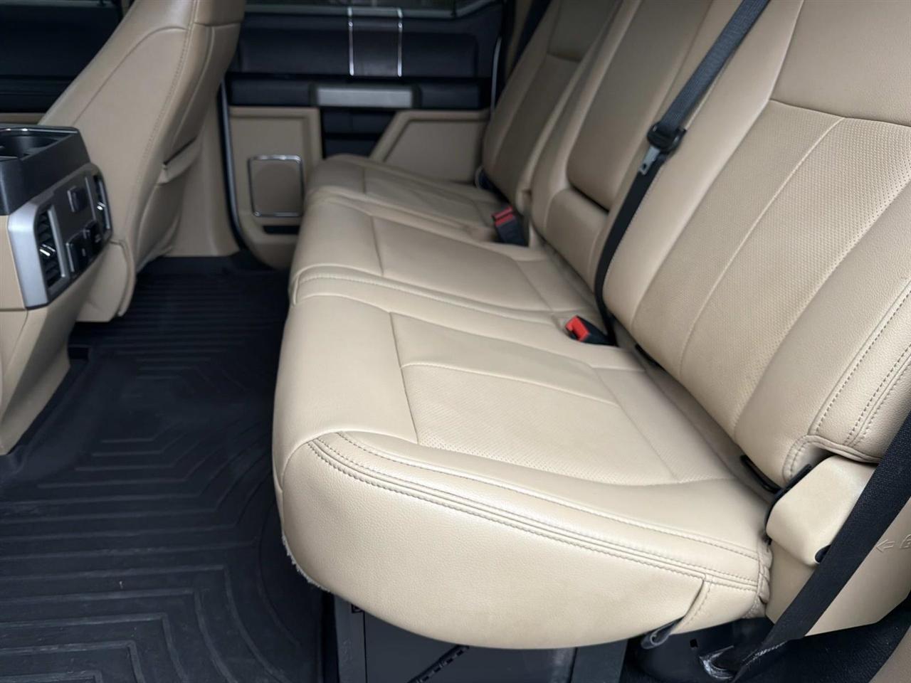 Ford Super Duty F-250 SRW Lariat 4WD Crew Cab 6.75' Box 2021