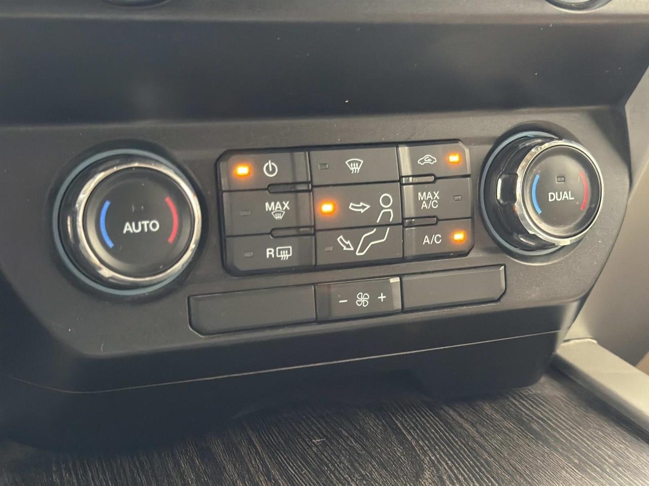 Ford Super Duty F-250 SRW Lariat 4WD Crew Cab 6.75' Box 2021